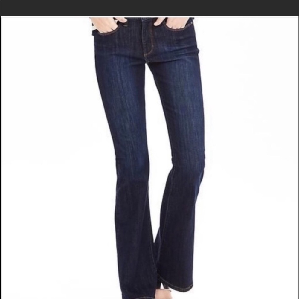 ⭐️🙋‍♀️Banana Republic urban boot cut 10 short.
